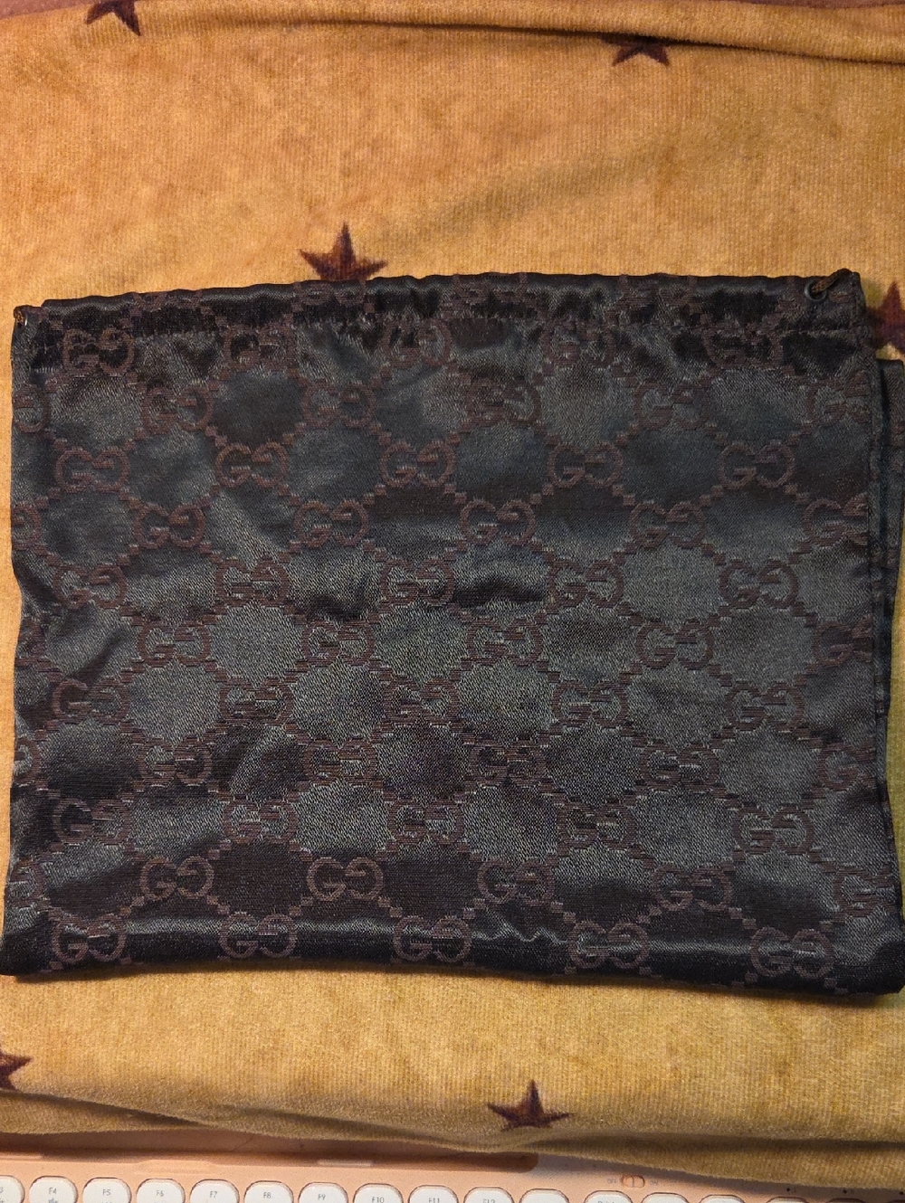 Gucci Black/Brown Signature GG Silk Scarf Dusty Bag 16x10